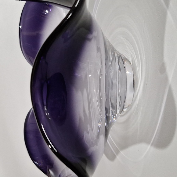 #AEB Clear and dark purple blown glass bowl with ruffled edge - Picture 4 of 7